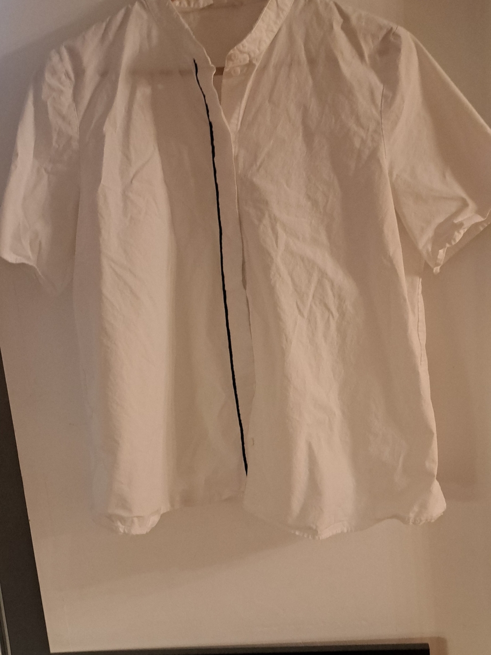 COS White Short-Sleeve Button-Down Shirt with Black Placket Trim
